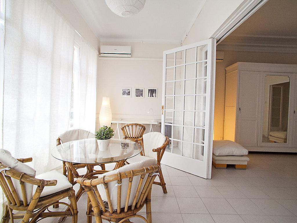 Apartment Sants-Les Corts Galileu By Interhome Barcelona Room photo