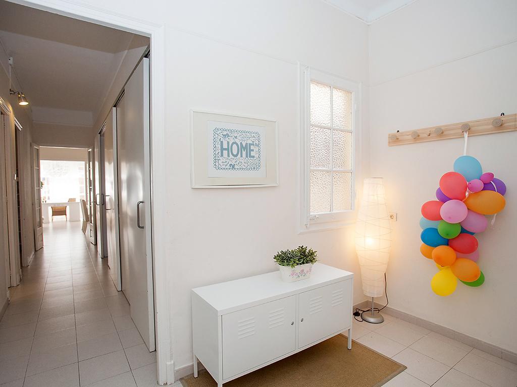 Apartment Sants-Les Corts Galileu By Interhome Barcelona Exterior photo